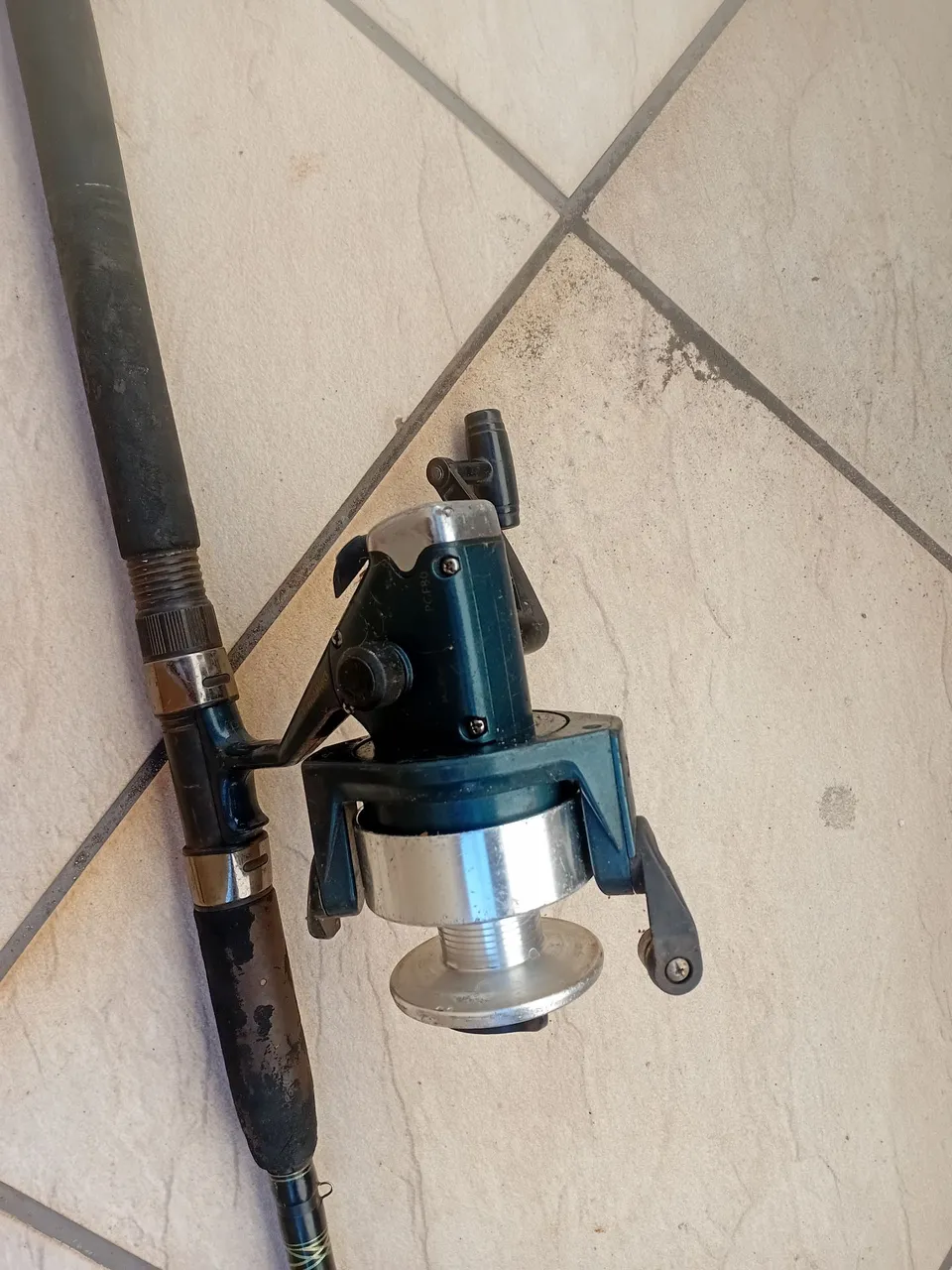 Conjunto de Vara e molinete, grande de Pesca