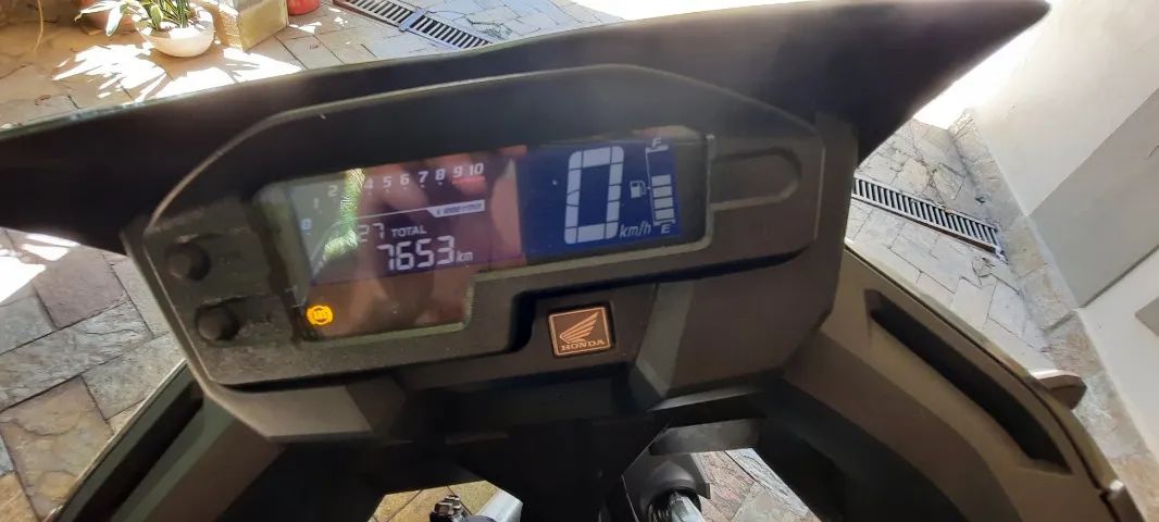 xre300 2019 com 7800km.
