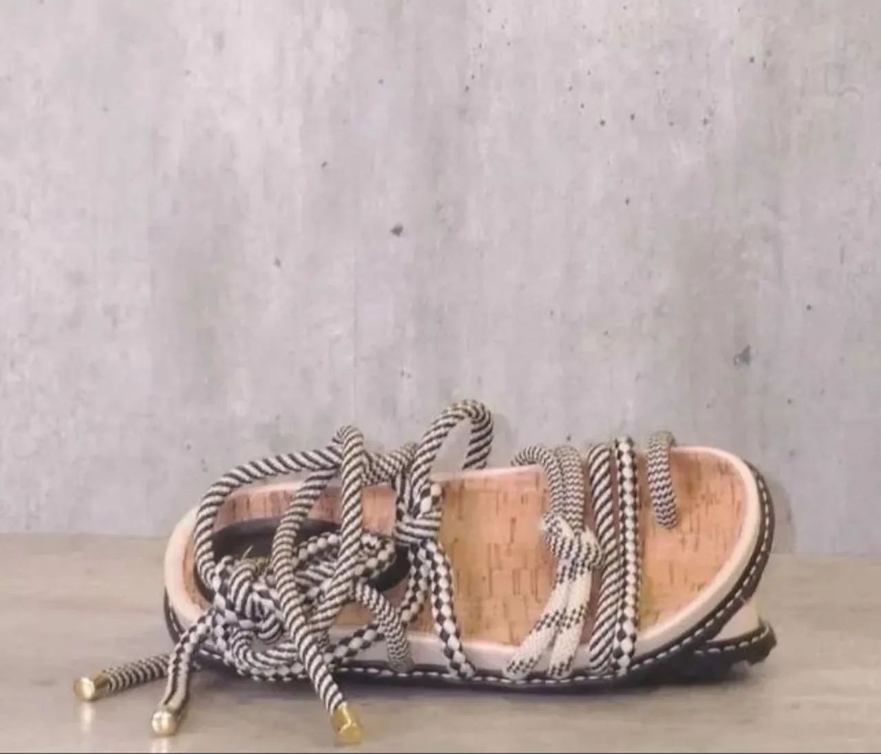Sandália Corda Trançada - Estilo e Conforto