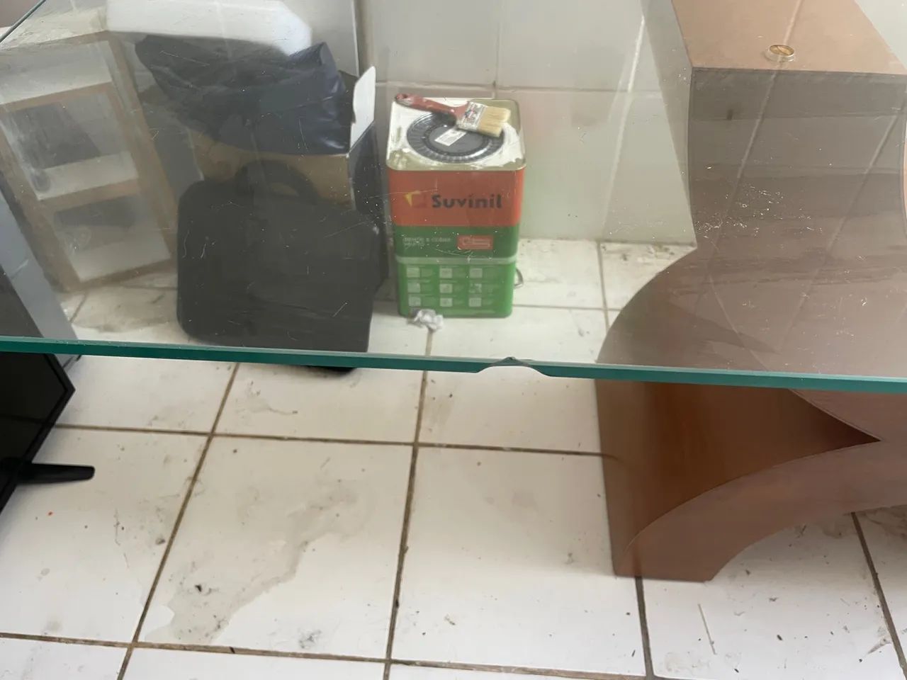 Mesa de centro de vidro com base em madeira - Foto 5