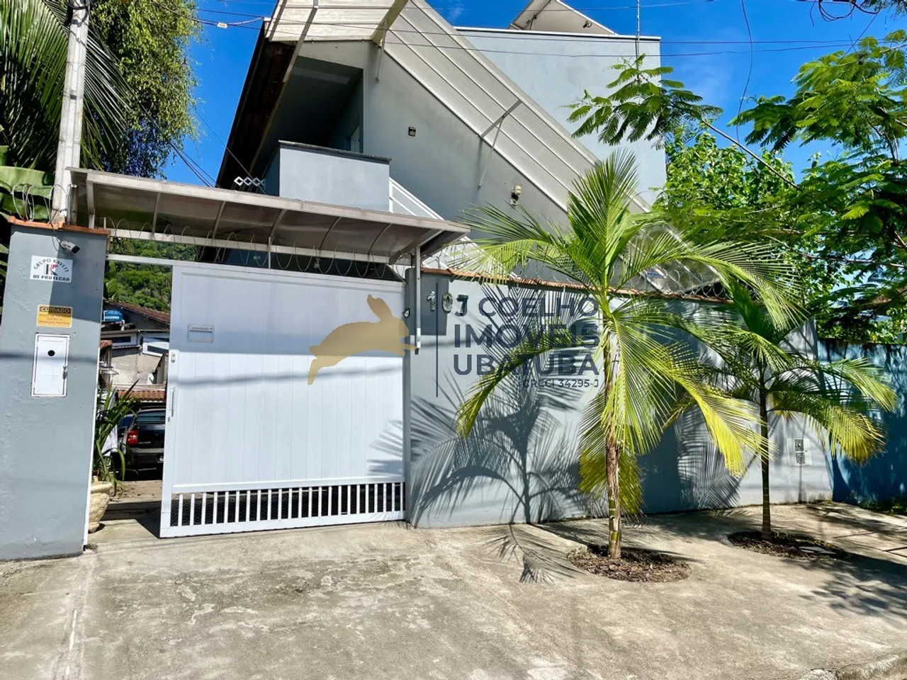 Condomínio com 10 lofts à VENDA no bairro perequê açu.