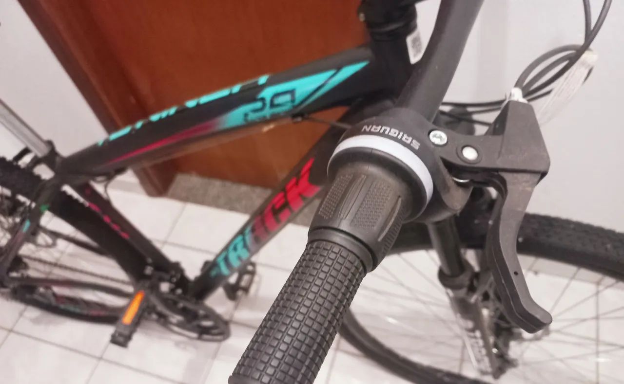 Bicicleta com Freio a Disco, tamanho 17, nunca usada - Foto 2