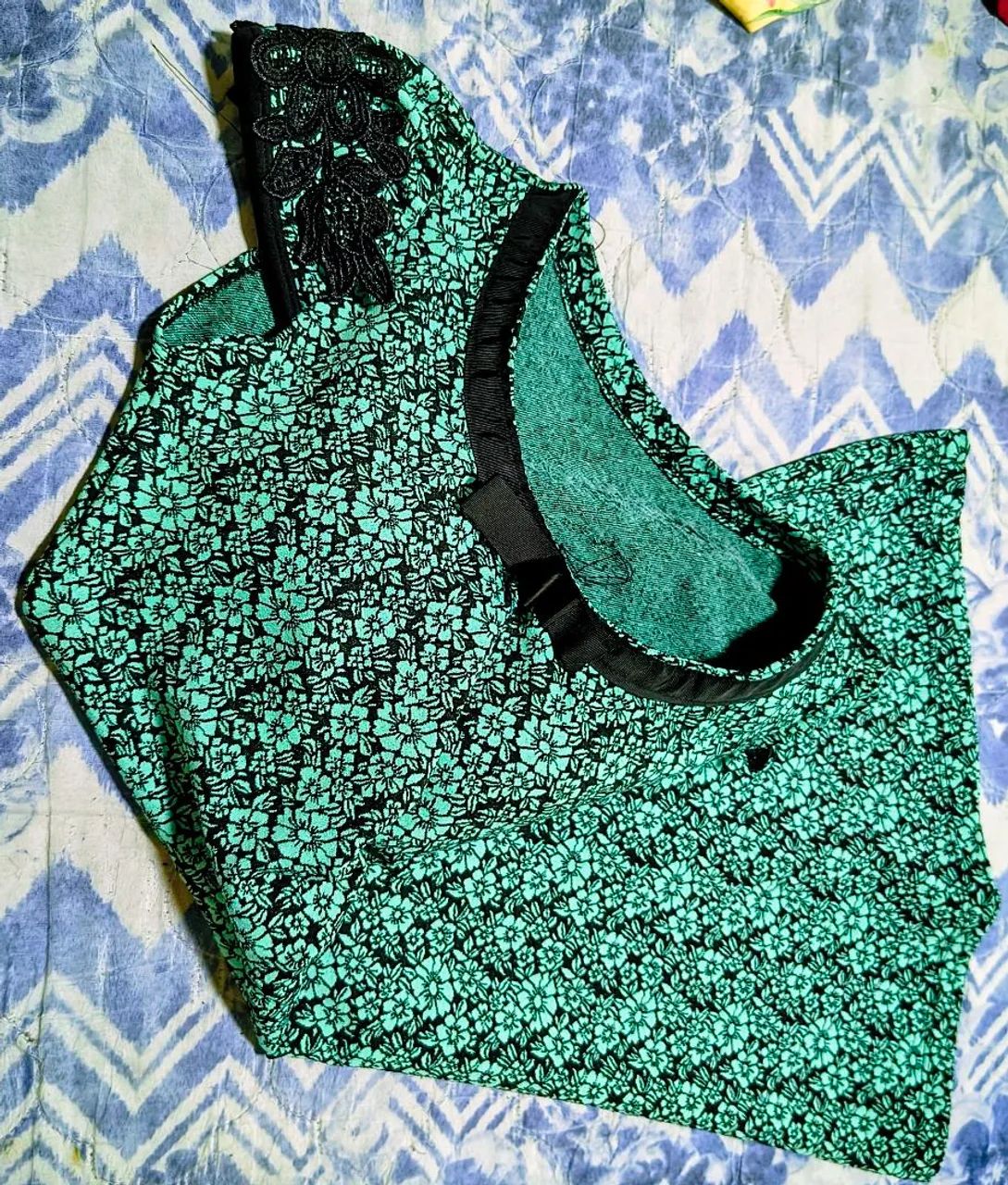 Vendo vestido com bojo M - Foto 4