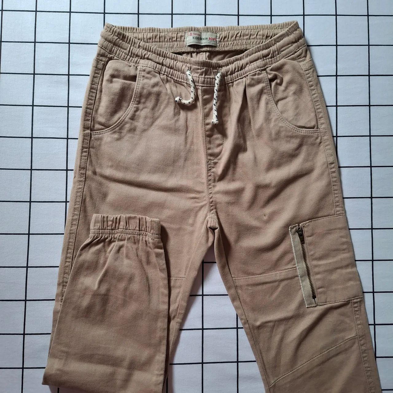 Calça Jogger Infantil com Bolso Cargo - Tam 7-8