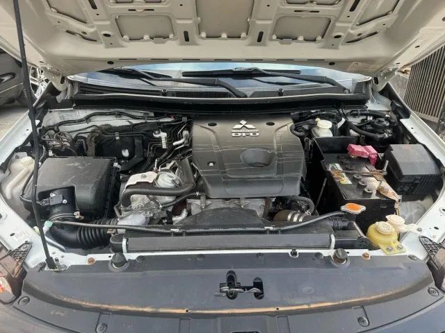 Mitsubishi L200 Triton 2019 4x4 Diesel  - Foto 6