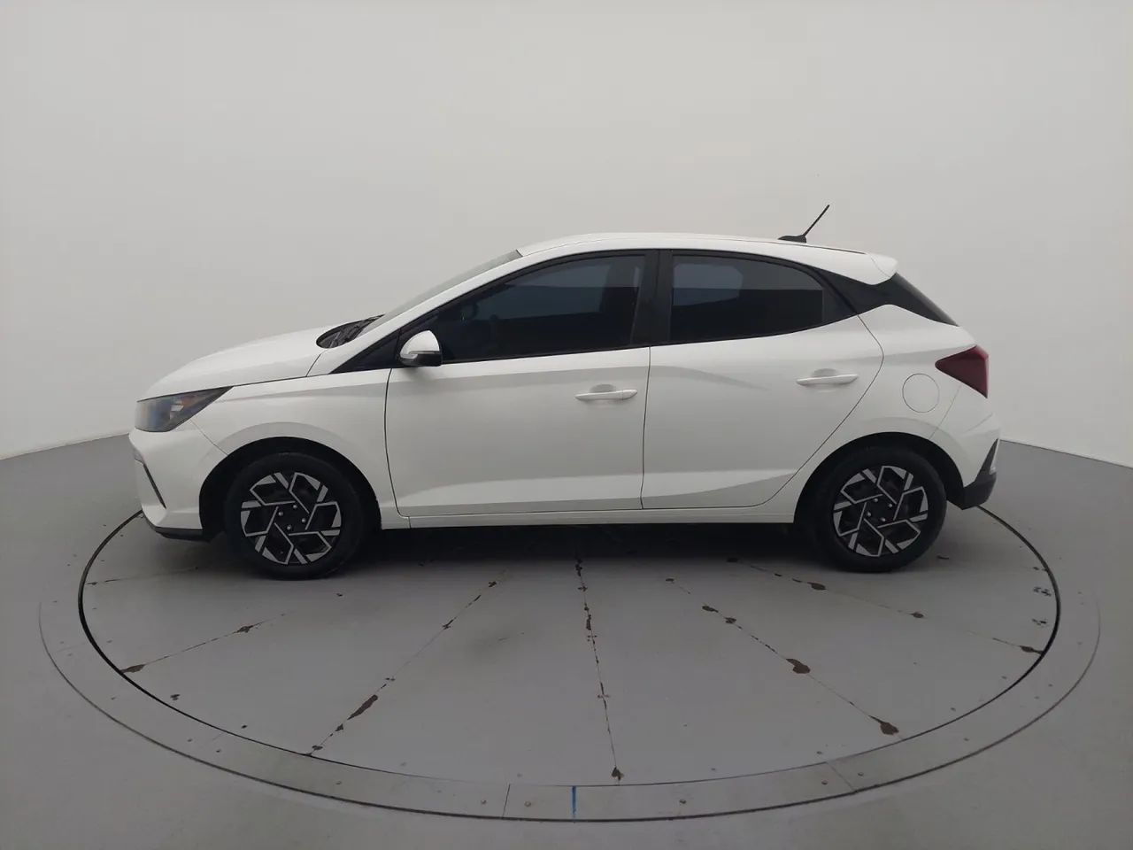 Hyundai HB20 Comfort Plus 1.0 Flex 12V Mec., foto 2 de 17