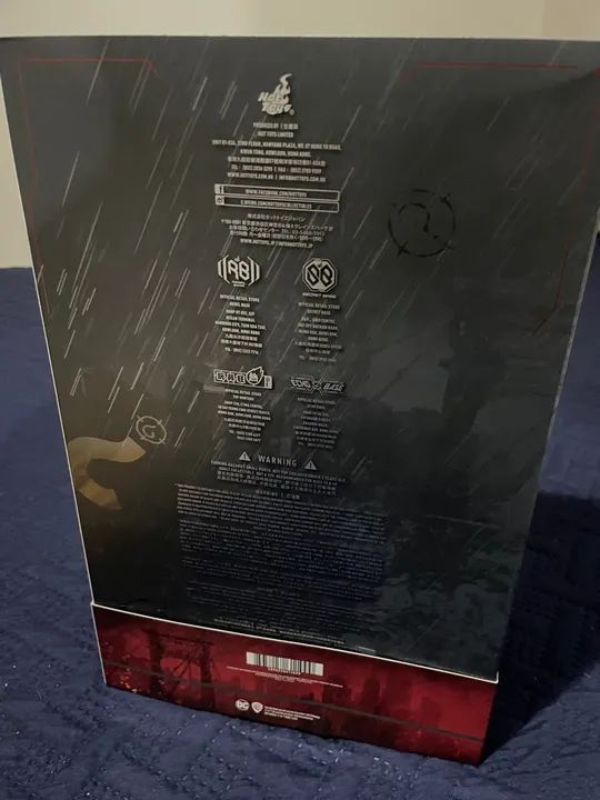 Hot Toys - The Batman Robert Pattinson - Foto 4