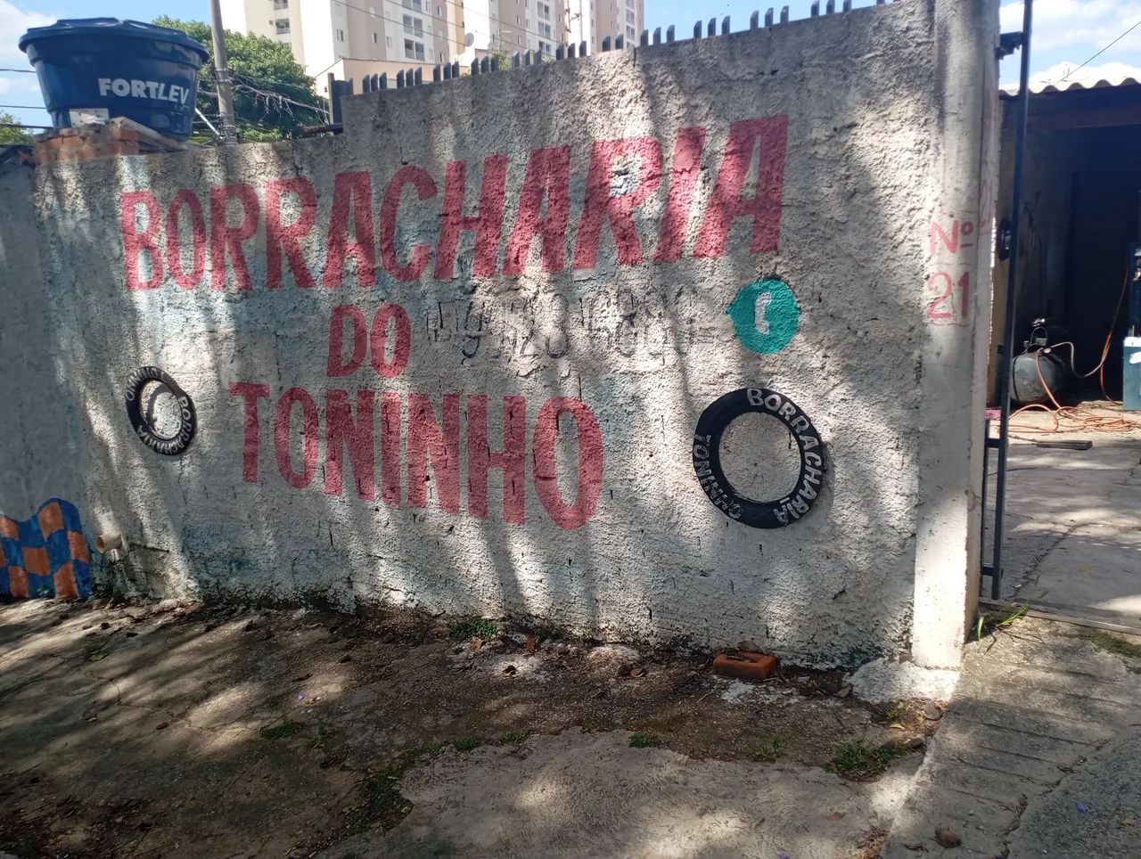 ESTAMOS FUNCIONANDO DIA TODO HOJE!BORRACHARIA DO TONINHO- ABERTO DIA TODO HOJE E AMANHÃ!!!