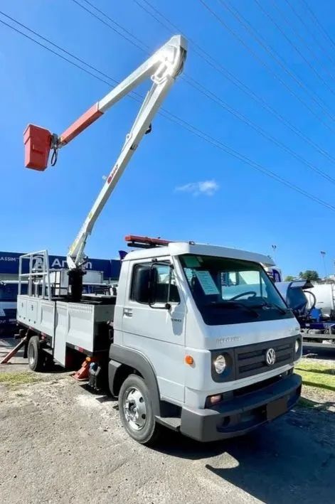 Vw 8.150 cesto aéreo ano 2015 - Foto 3
