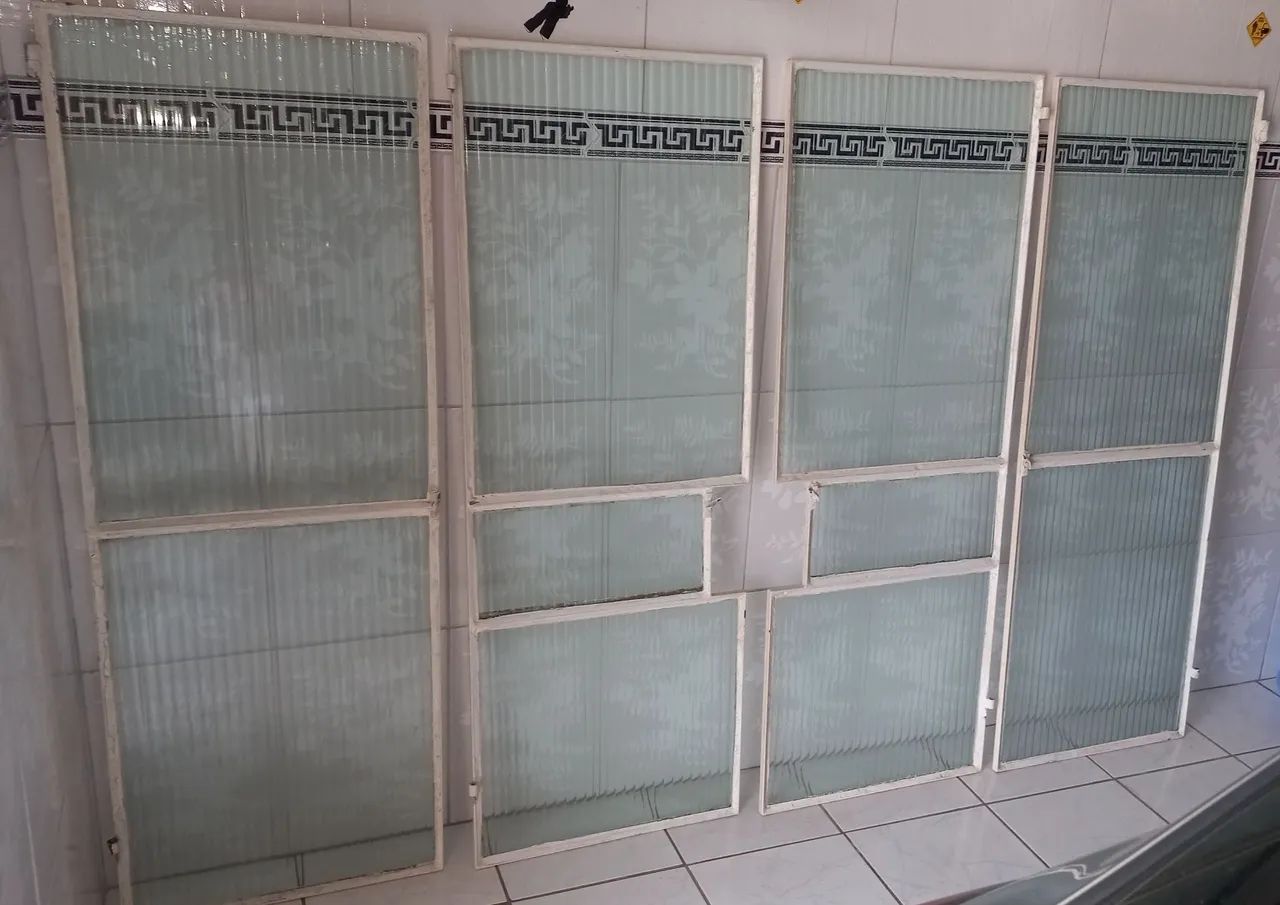 Portão em ferro com janelas - 8 peças - Foto 5