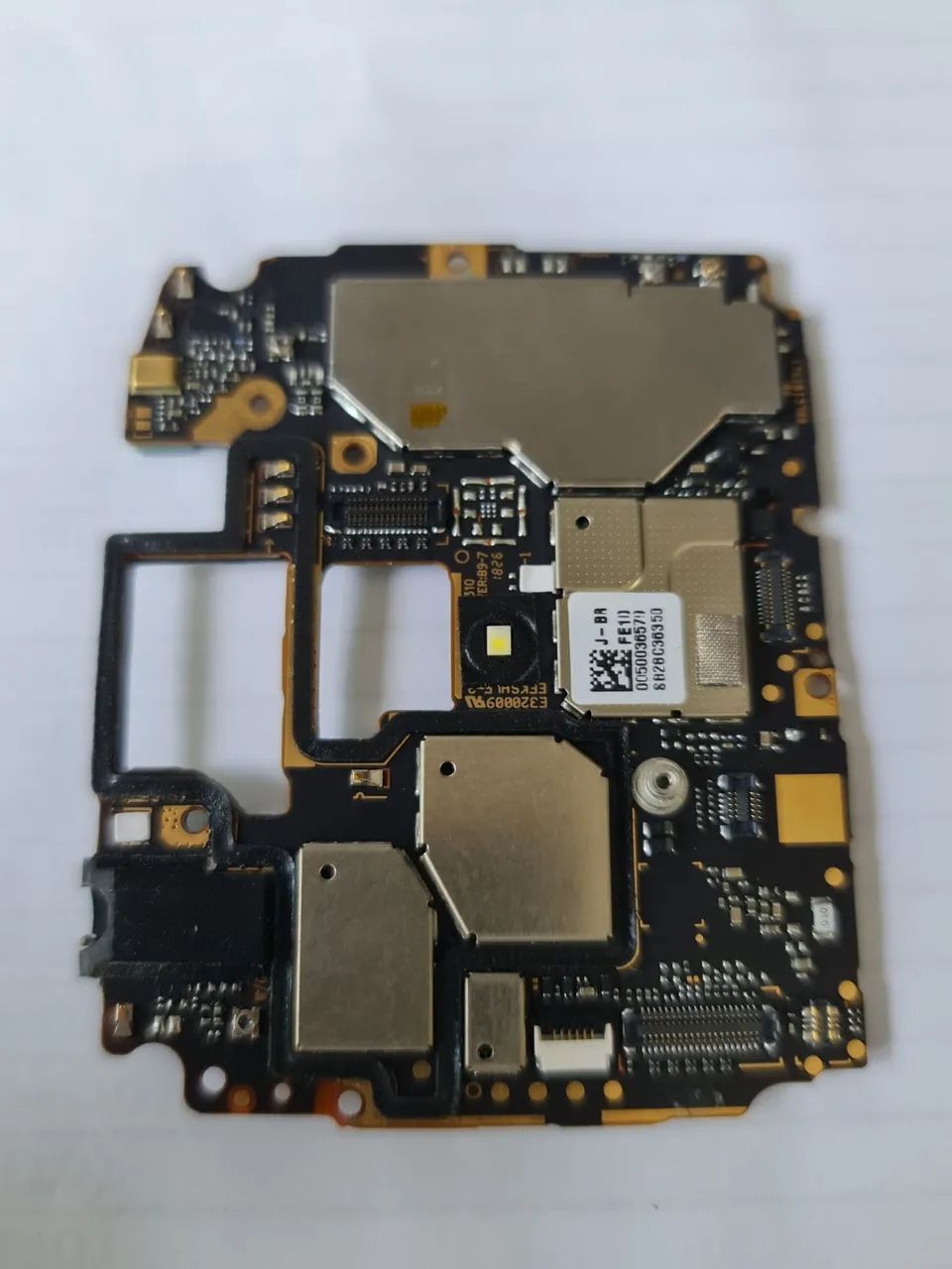 Placa-mãe de Celular  Moto e5 funcionando