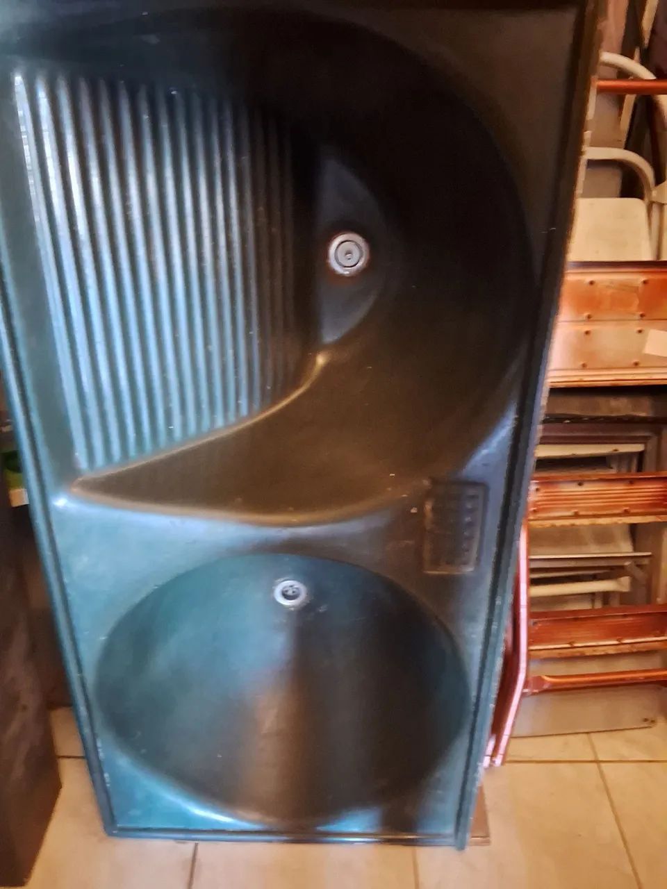 Vendo lavanderia decoralita 02 cubas