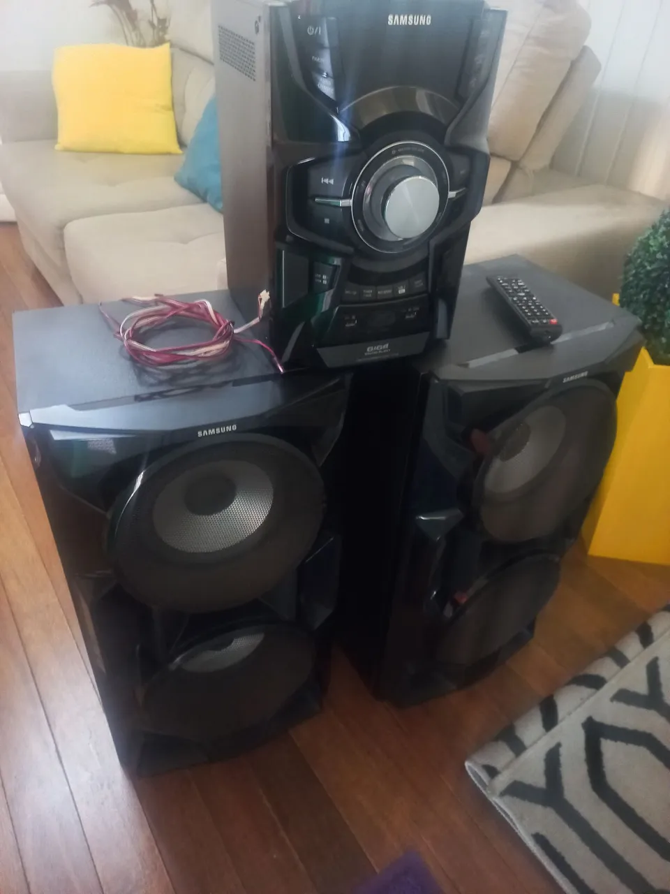 Som Samsung 5.1 - Ótimo estado!