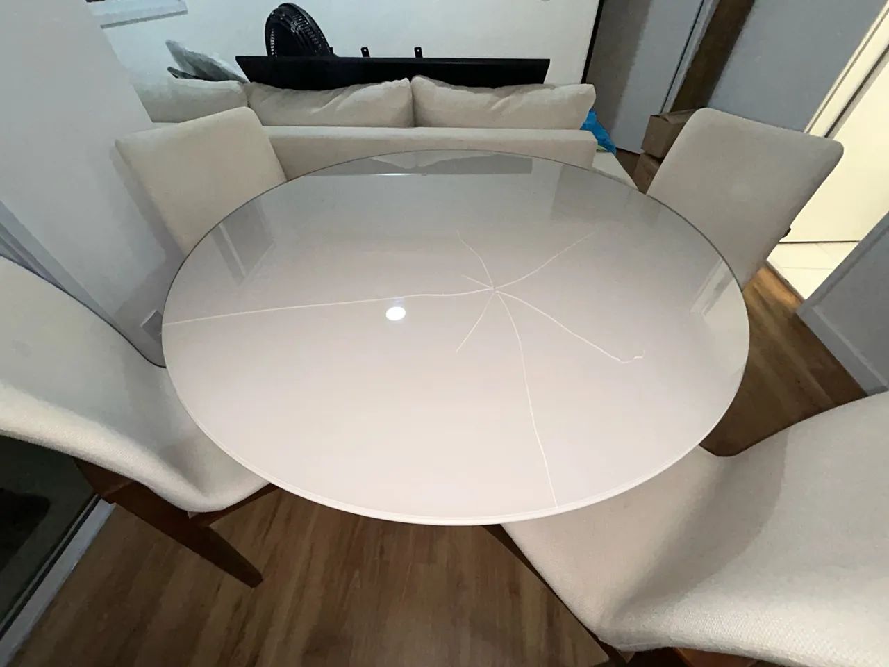 Tampo de mesa 110cm com o vidro trincado - Foto 2
