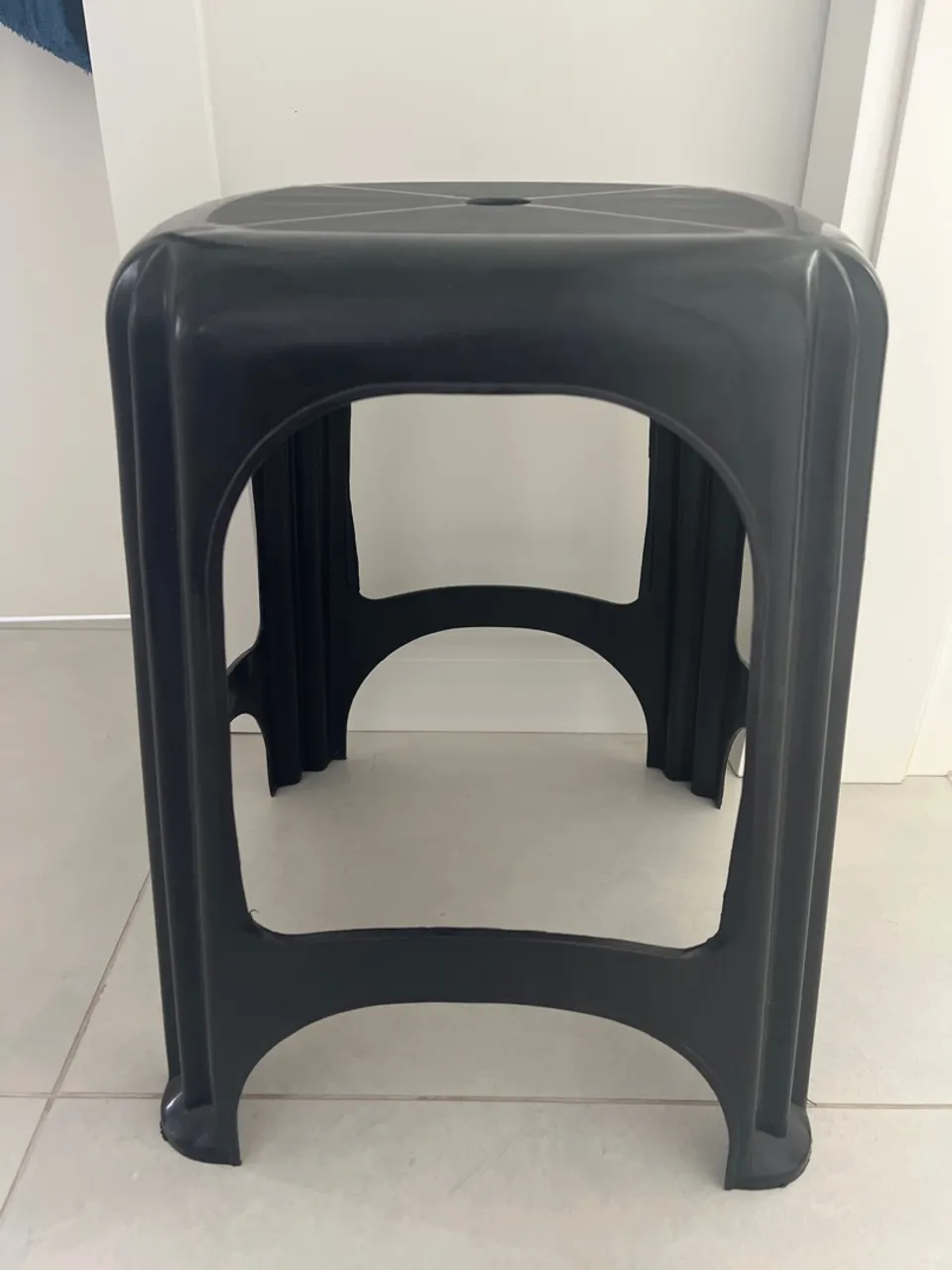 Banquinho | Banqueta de plástico