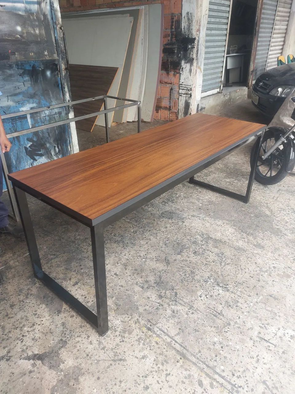 Mesa de Jantar em Madeira com Estrutura de Ferro - Foto 3