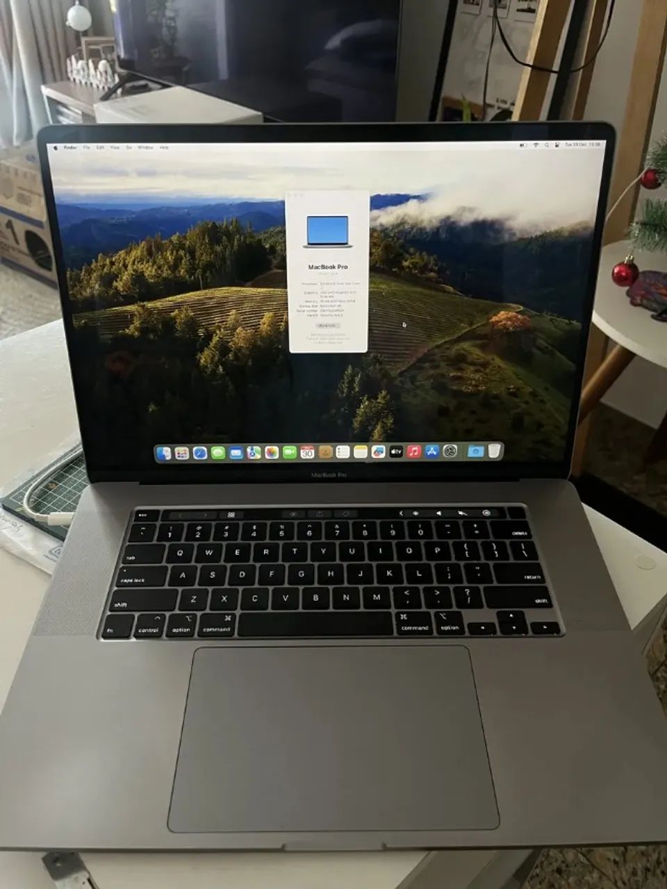 Apple Macbook Pro 16 (intel Core I7, 512 Gb) - Cinza-espaci (Usado)