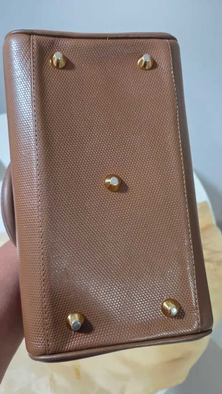 Bolsa CARMEN STEFFENS estruturada caramelo - Foto 4