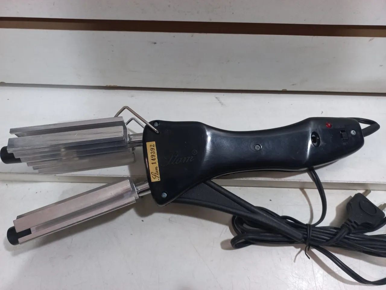 Prancha antiga Jtam 110/220 - Foto 3