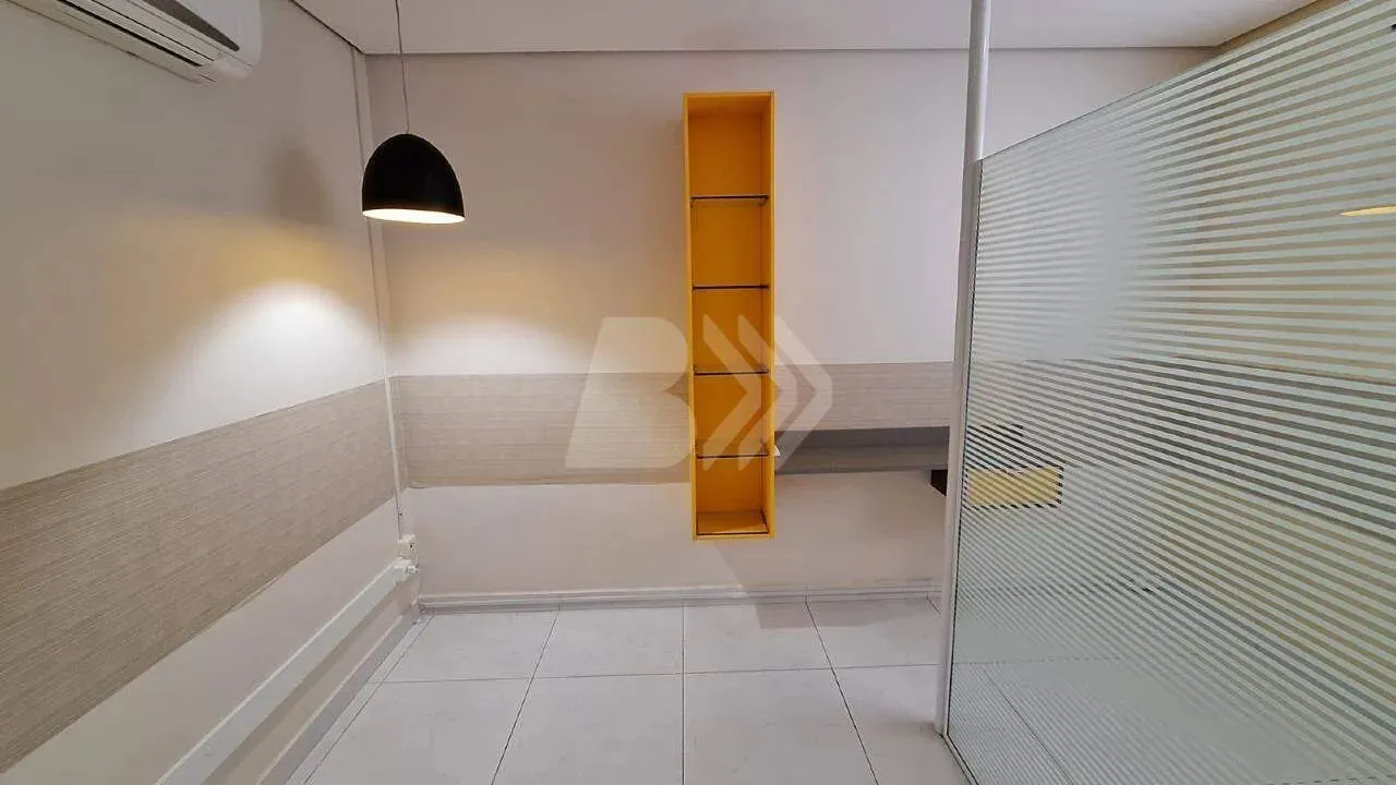 Sala comercial para alugar no bairro Cidade Alta em Piracicaba