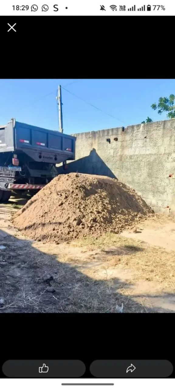 Materiais de caçamba, areia grossa pedra brita e arisco 