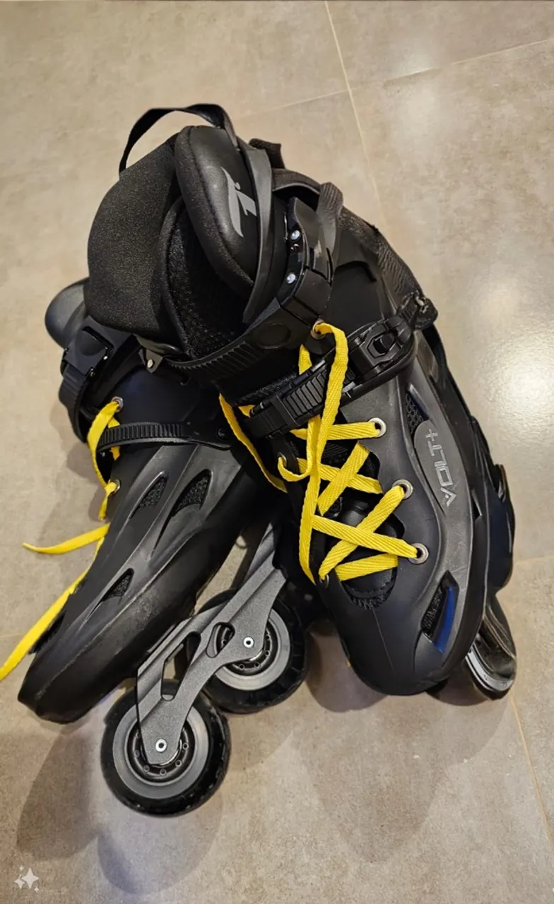 Patins Inline Freestyle Traxart Volt+ 2.0 Preto