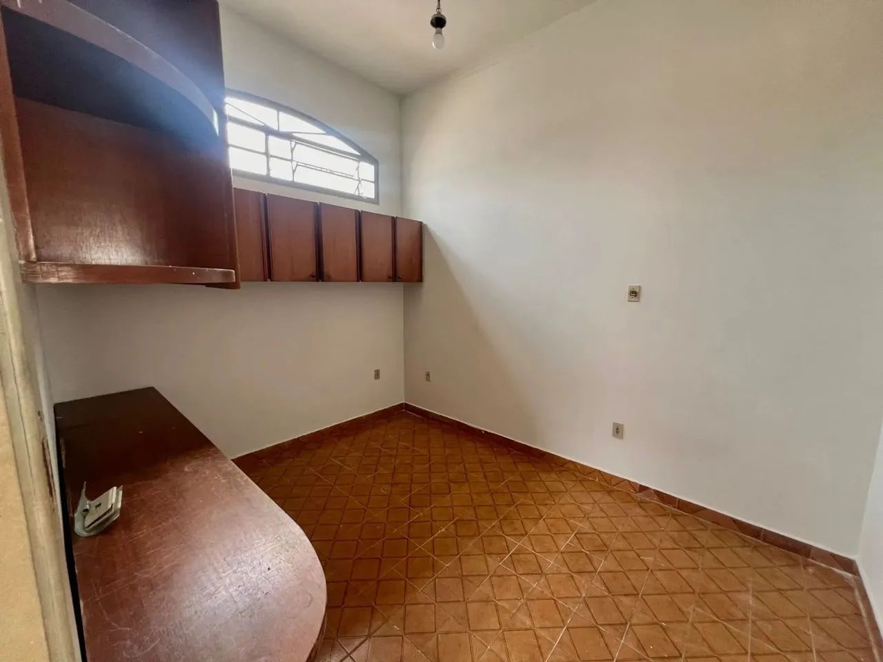 CASA COMERCIAL PARA LOCAÇÃO NO BAIRRO BOA ESPERANCA - PROX. AV MOINHO - Foto 4
