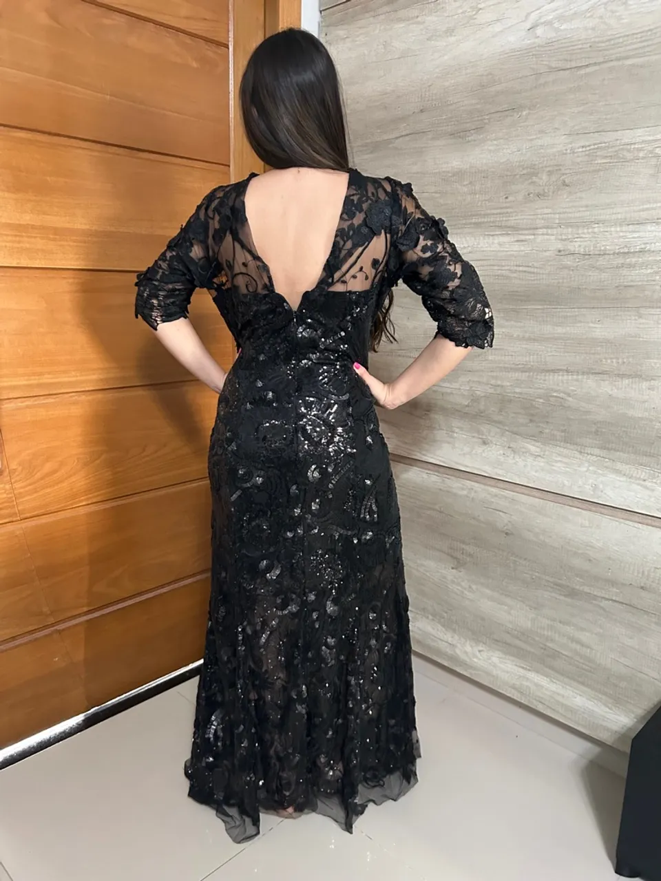 Vestido de festa preto elegante