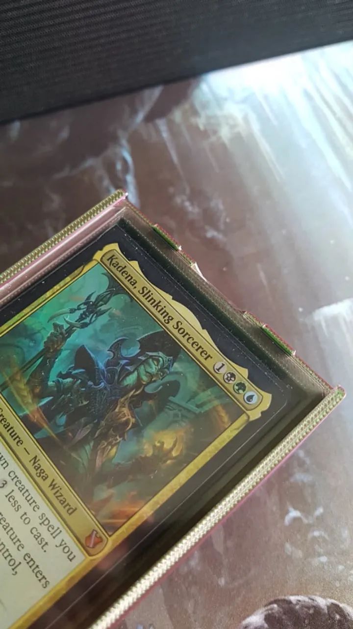 DeckBox Commander (Verde/Vinho) + 1 TopLoarder (UltraPro) - Foto 4