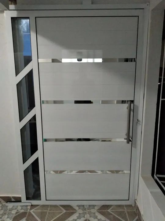 Porta de alumínio branco 