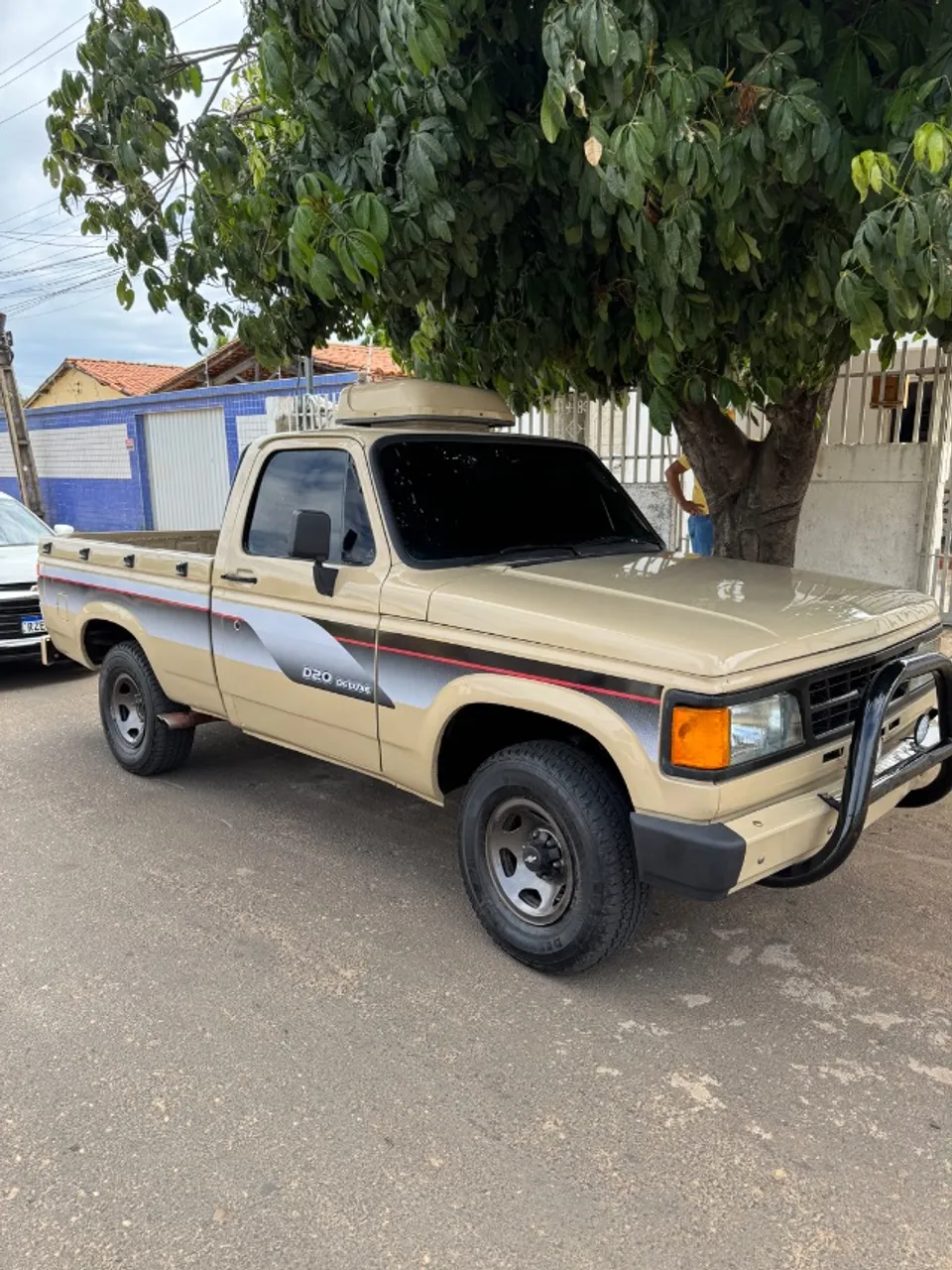 Chevrolet D20 CUSTOM DELUXE