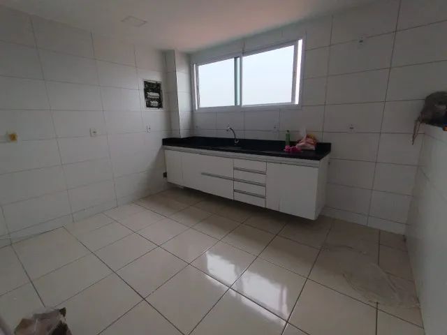 Roldão vende Apt 3 quartos suíte 200m praia no coração de Jacaraípe 108m - Foto 3