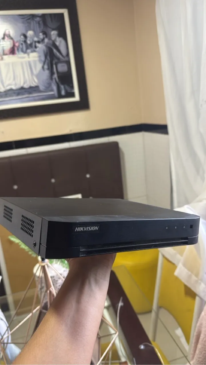 Vendo DVR 16 canais HIKVISION