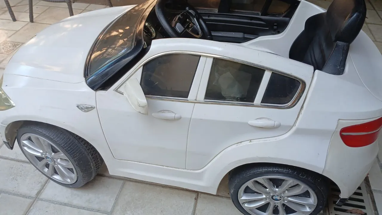 Carro Elétrico Infantil