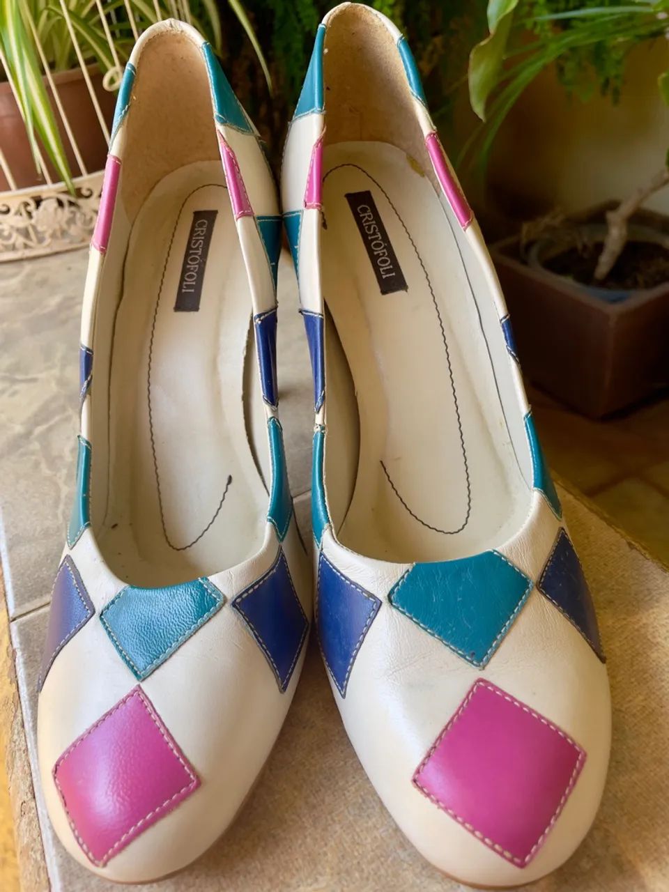 Sapatos de Salto Coloridos - Estilo Único - Foto 2