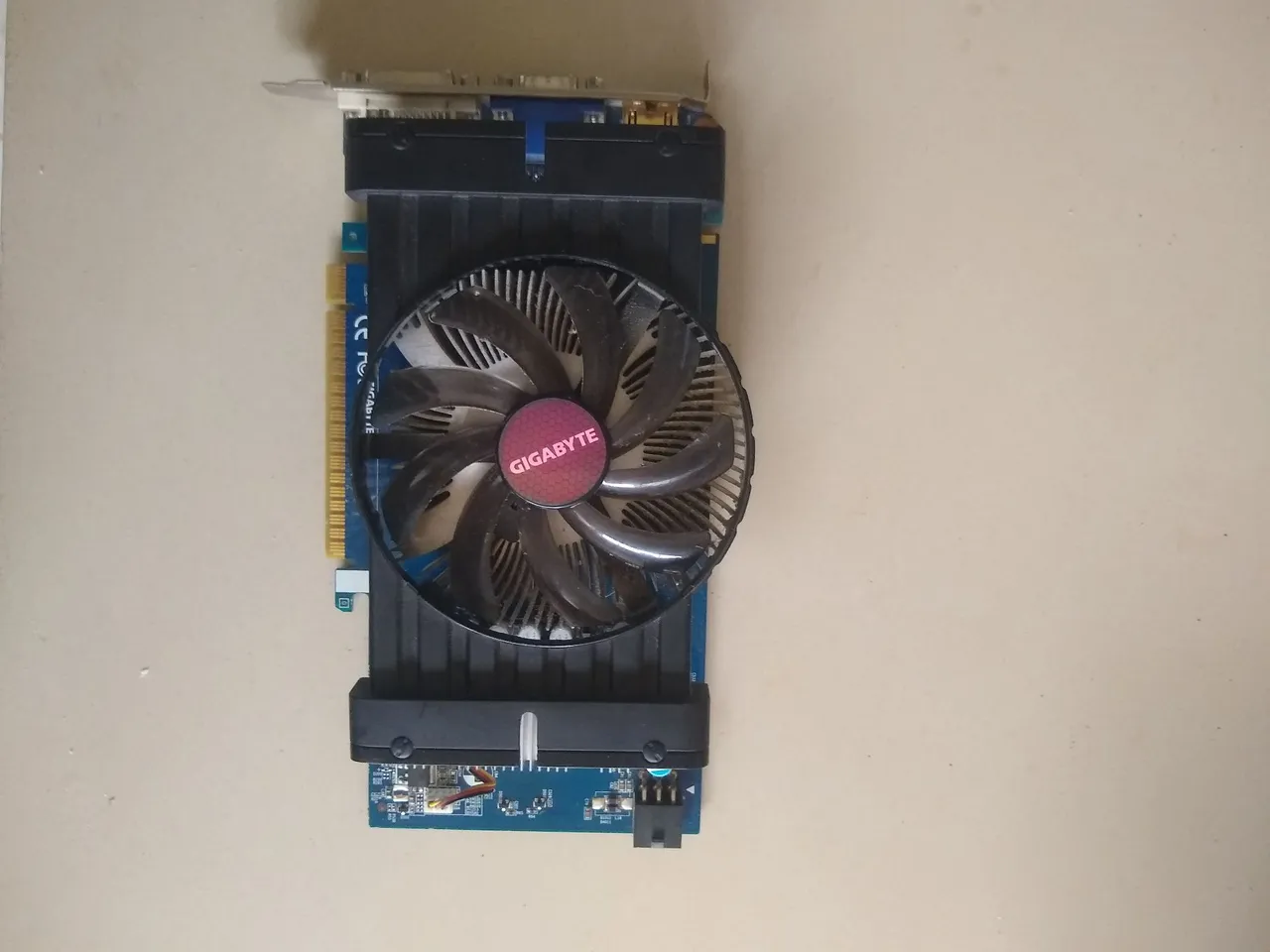 Placa de Vídeo Gigabyte GTX 550