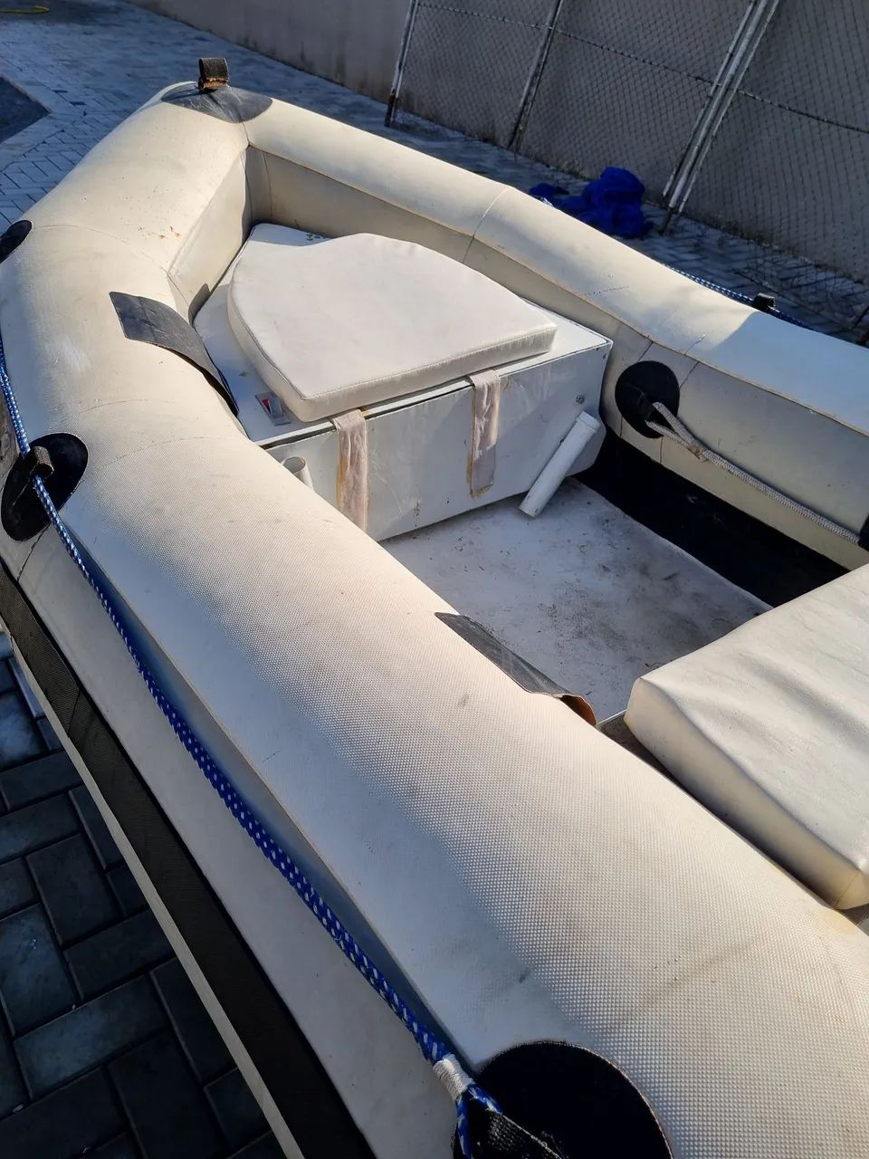 Inflável Nauta,fundo de fibra