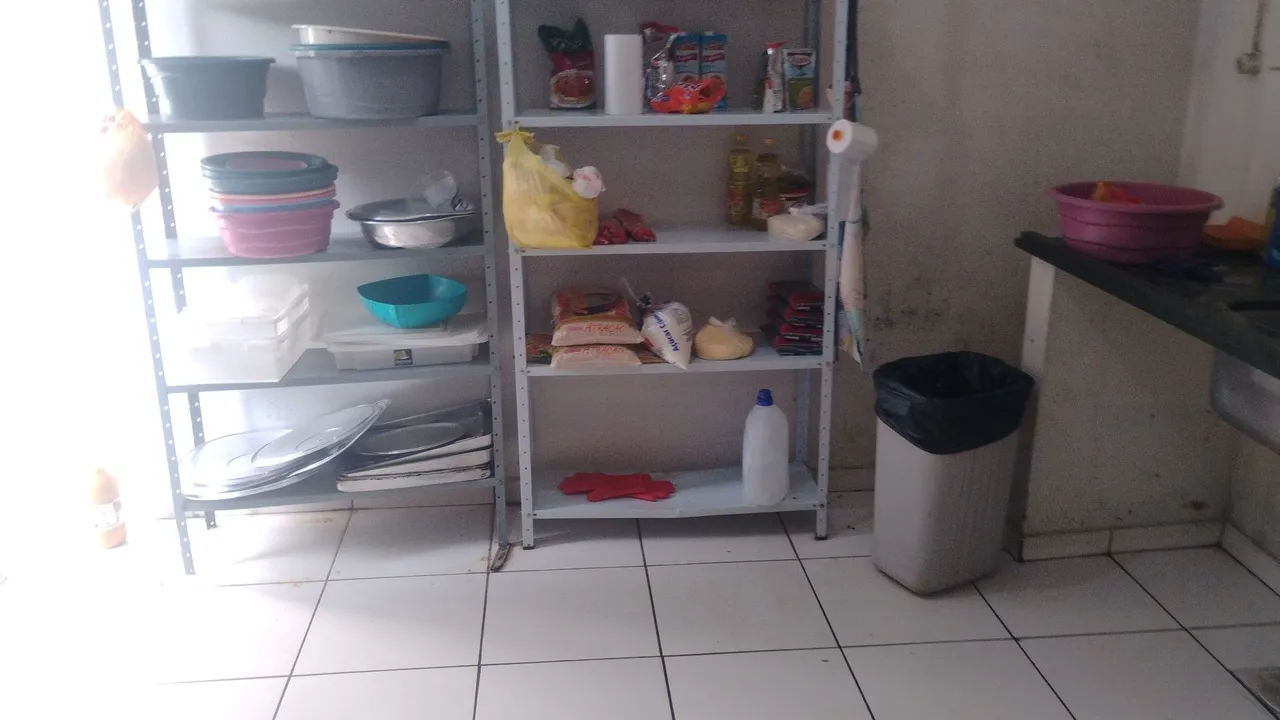 Vendo um restaurante completo enfrente a garagem da prefeitura 