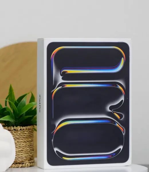 iPad Pro M4 512GB + Celular 13 Lacrado - 1 ano de garantia - loja Física - 18X