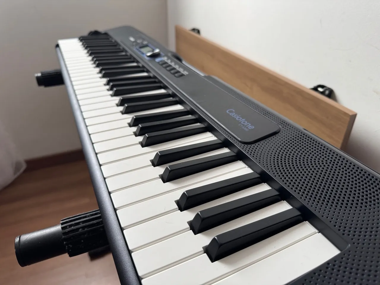 Teclado Casio CT-S200 + acessórios completo - Como novo