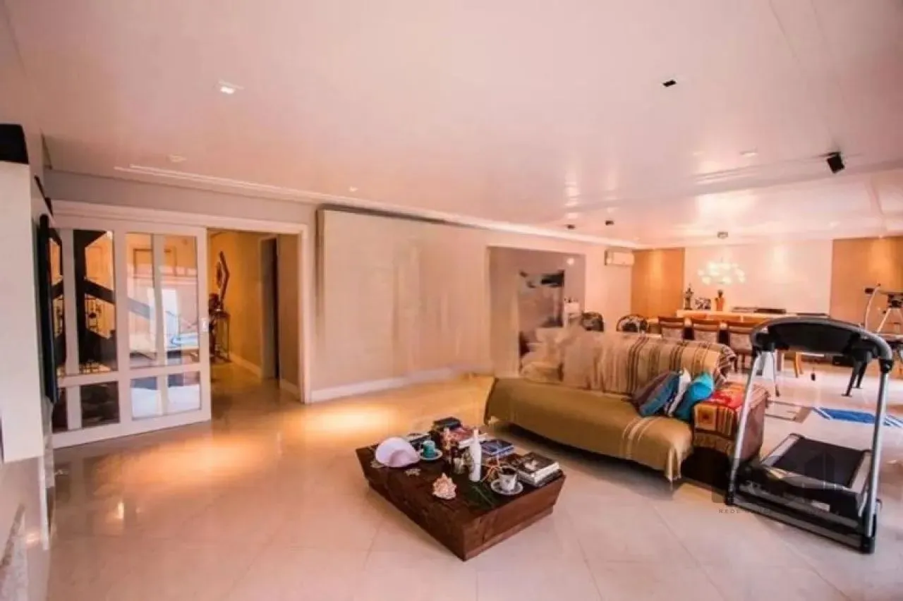 Casa Residencial para Alugar no Jardim Carvalho com 5 dormitórios e 400 m² úteis