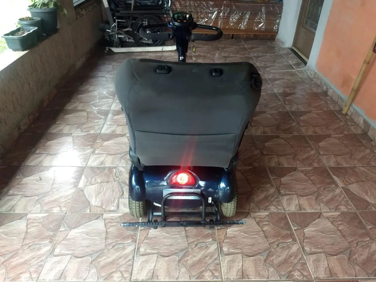 Scooter Elétrica NEAT 4no mercado   mas de 15 mil  estou  querendo  6 mil - Foto 6