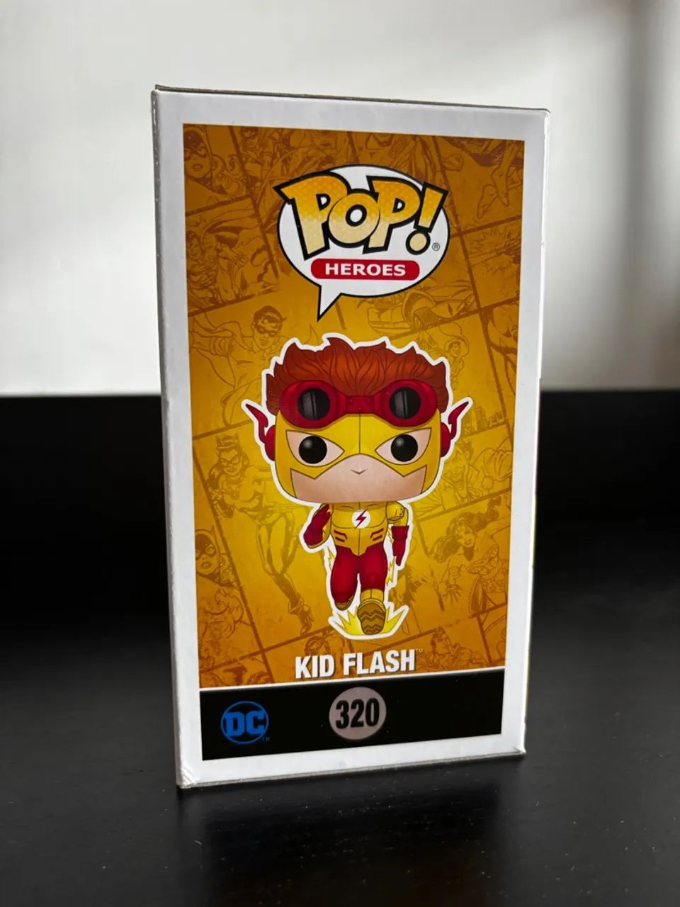 Funko Pop Kid Flash Chase Glow 320 Hobbies e coleções Vila