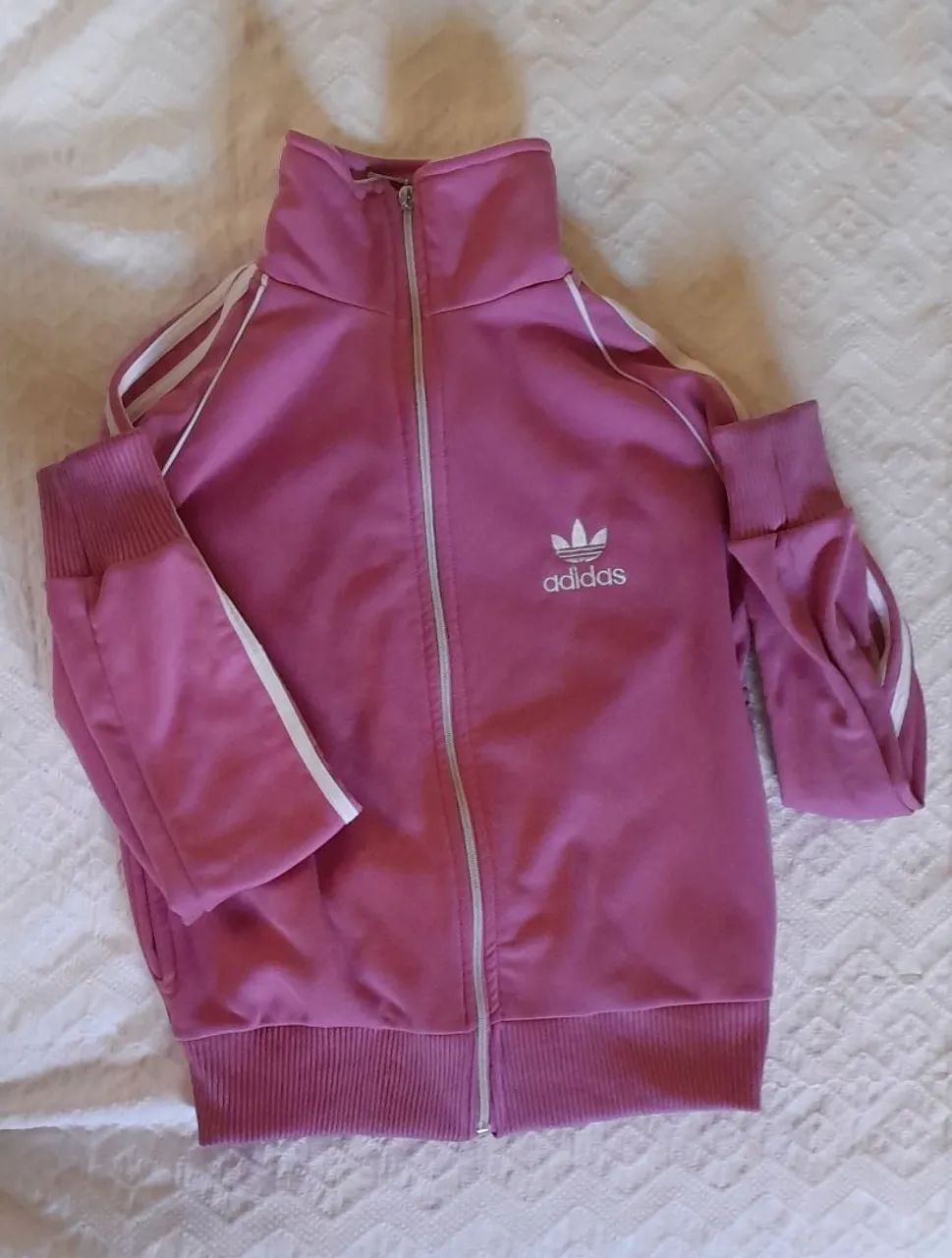Jaqueta Adidas Rosa com Detalhes Brancos - Foto 4