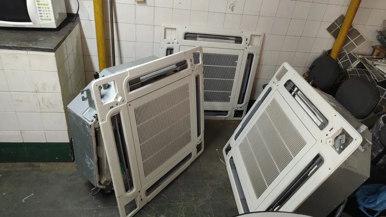 2 Ar Condicionados Split Cassete 36.000 BTUs