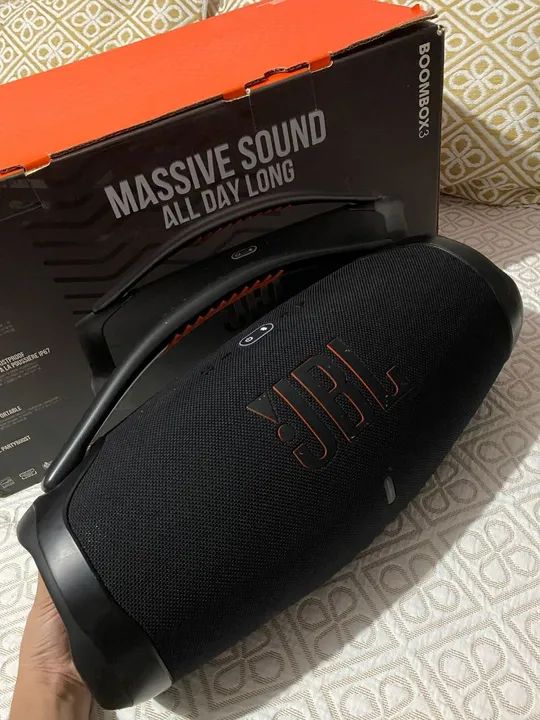 JBL bombox3