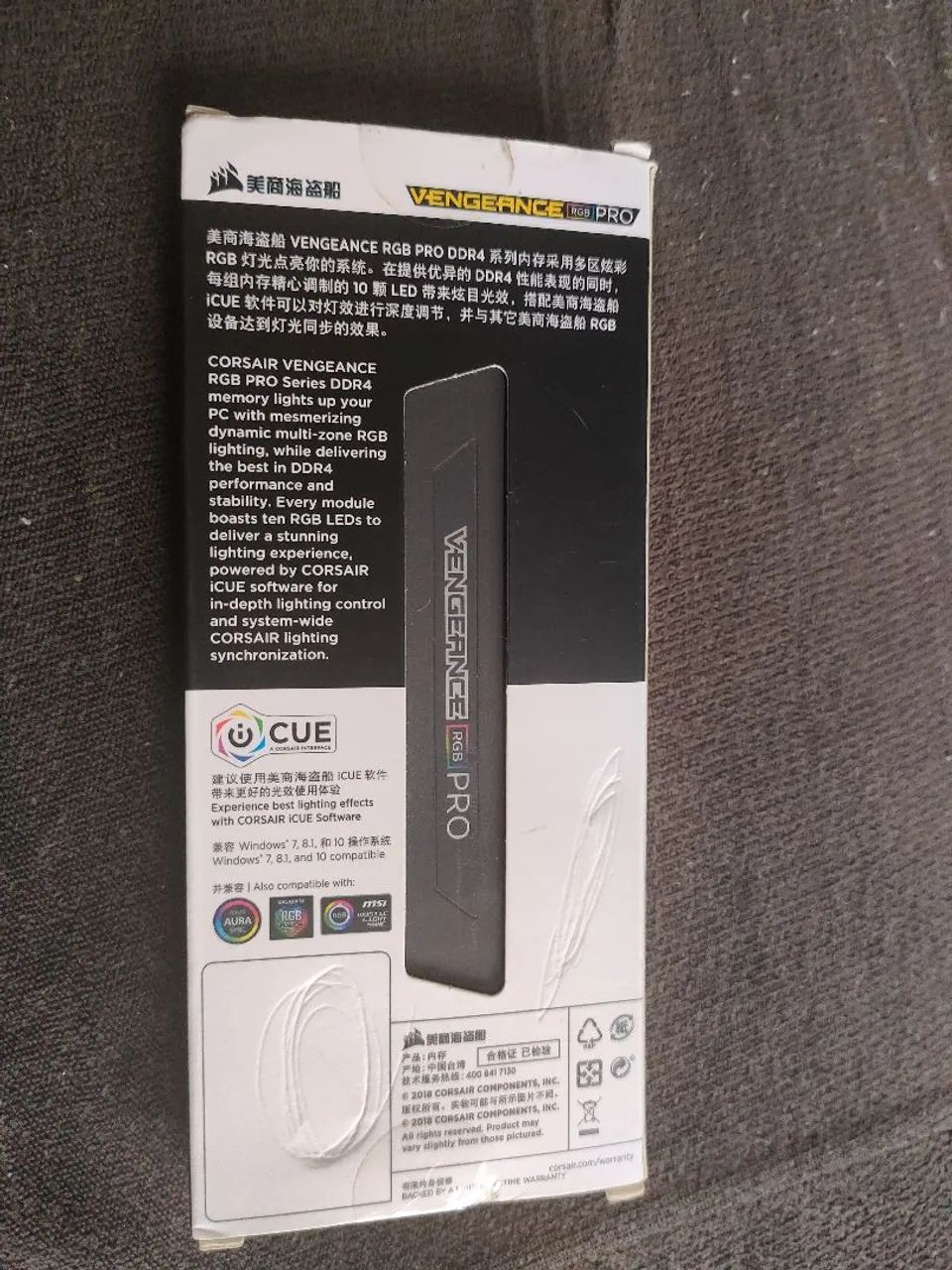 Corsair Vengeance RGB Pro 8GB DDR4 RAM Memory63824112597505121