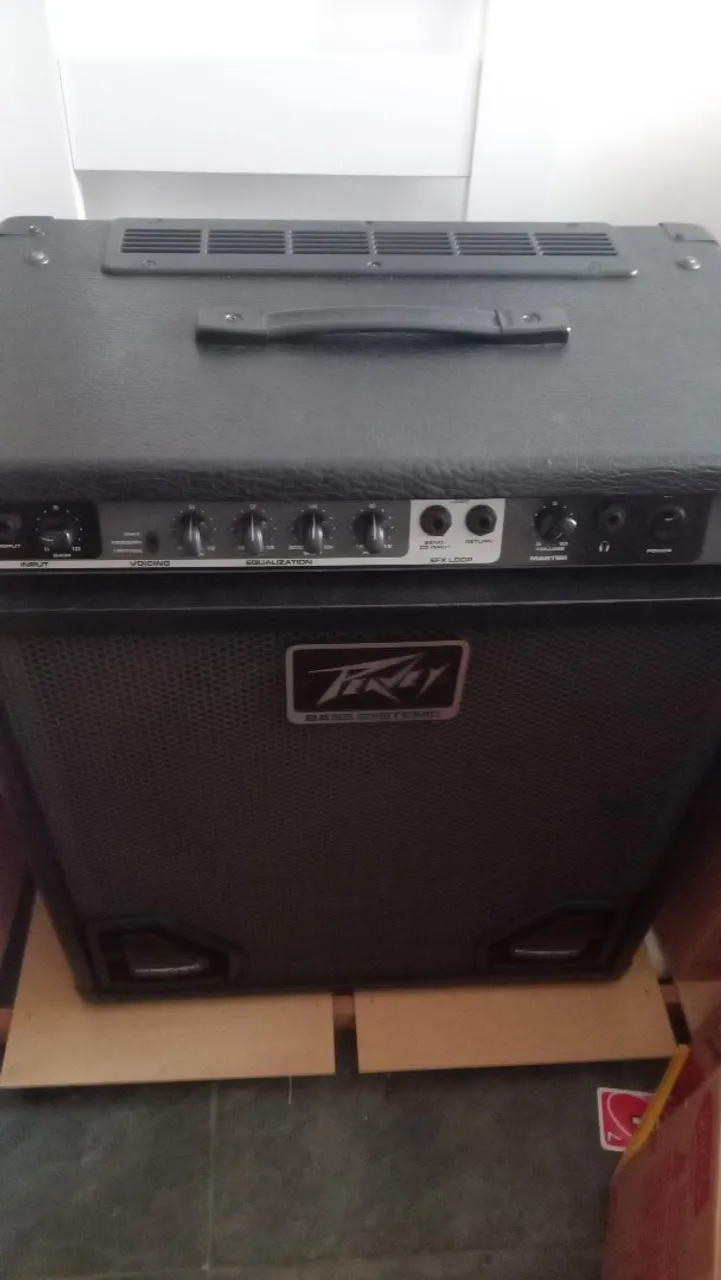 Peavey Max 115 troco p guitarra mais pedaleira