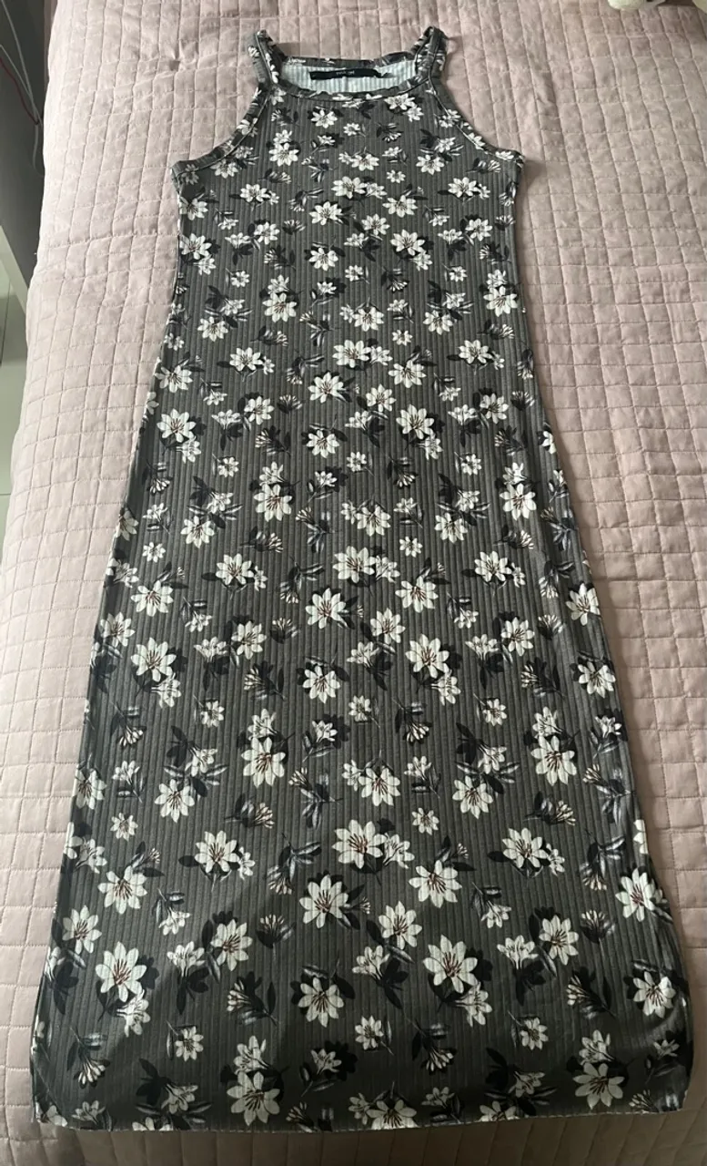 Vestido tubinho midi Youcom P 