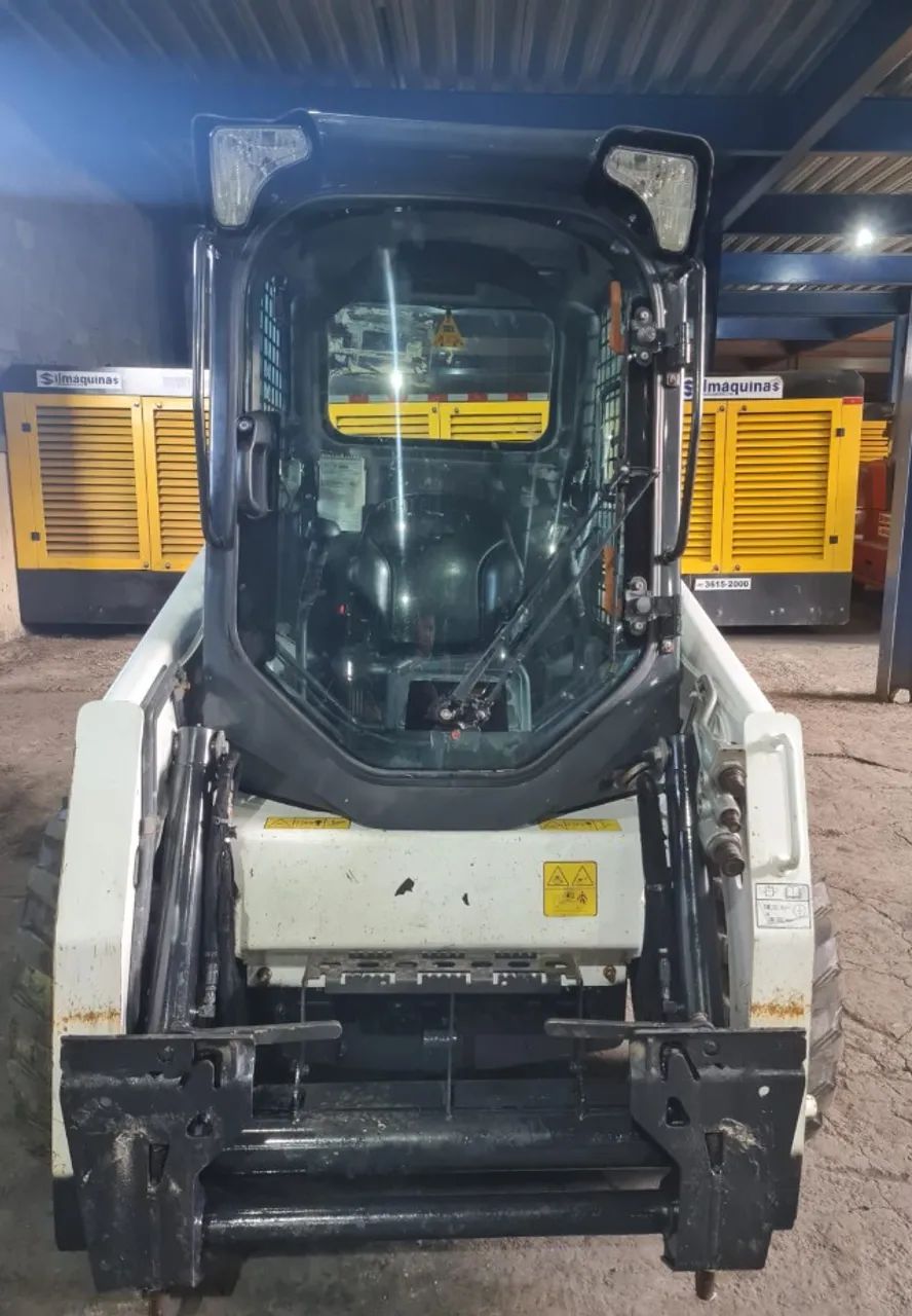 Minicarregadeira Bobcat S450 Ano 2024 Com 1823.8hs C Ar Cond - Foto 5